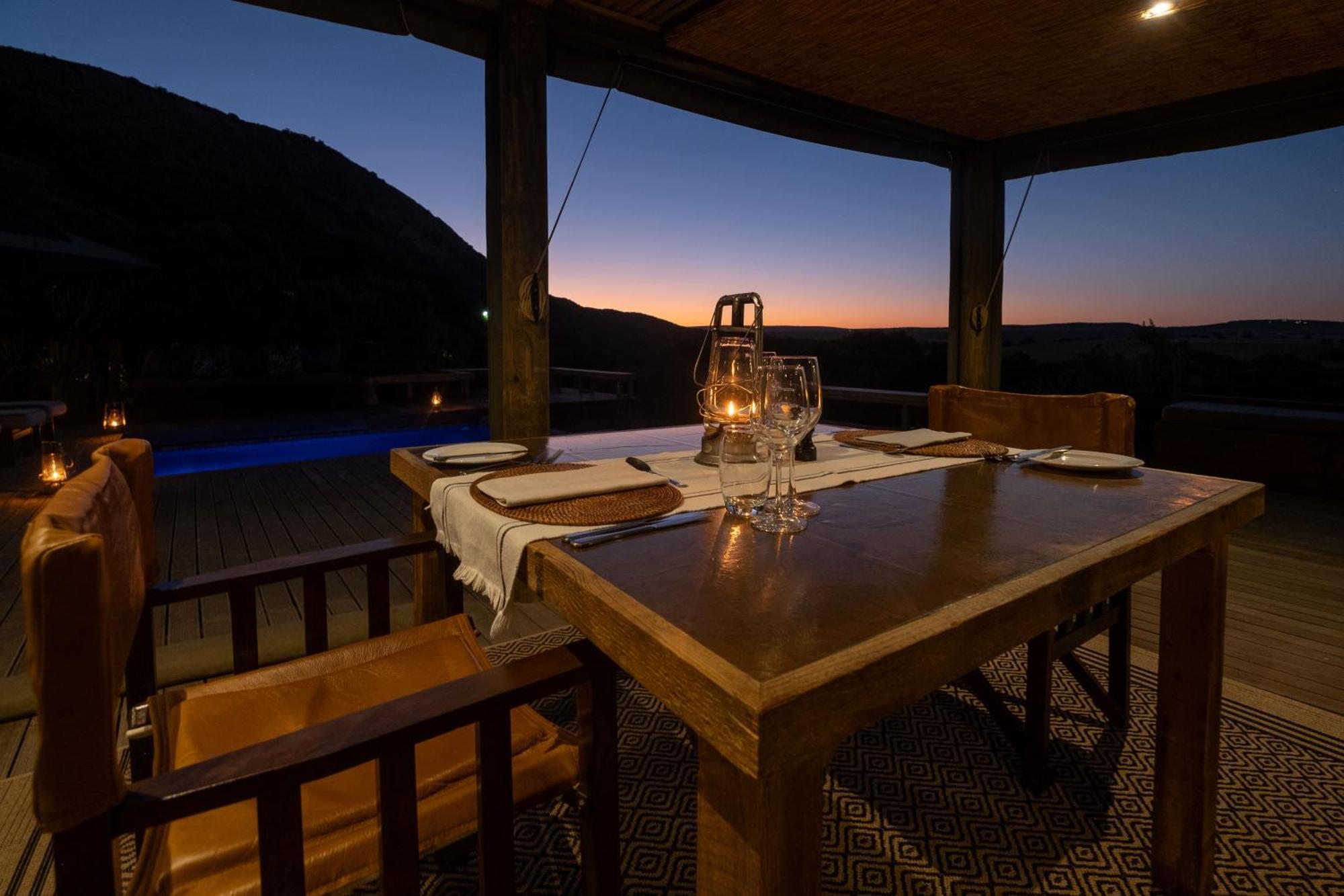 Hillsnek Safari Camp - Reserva de Amakhala Exterior foto