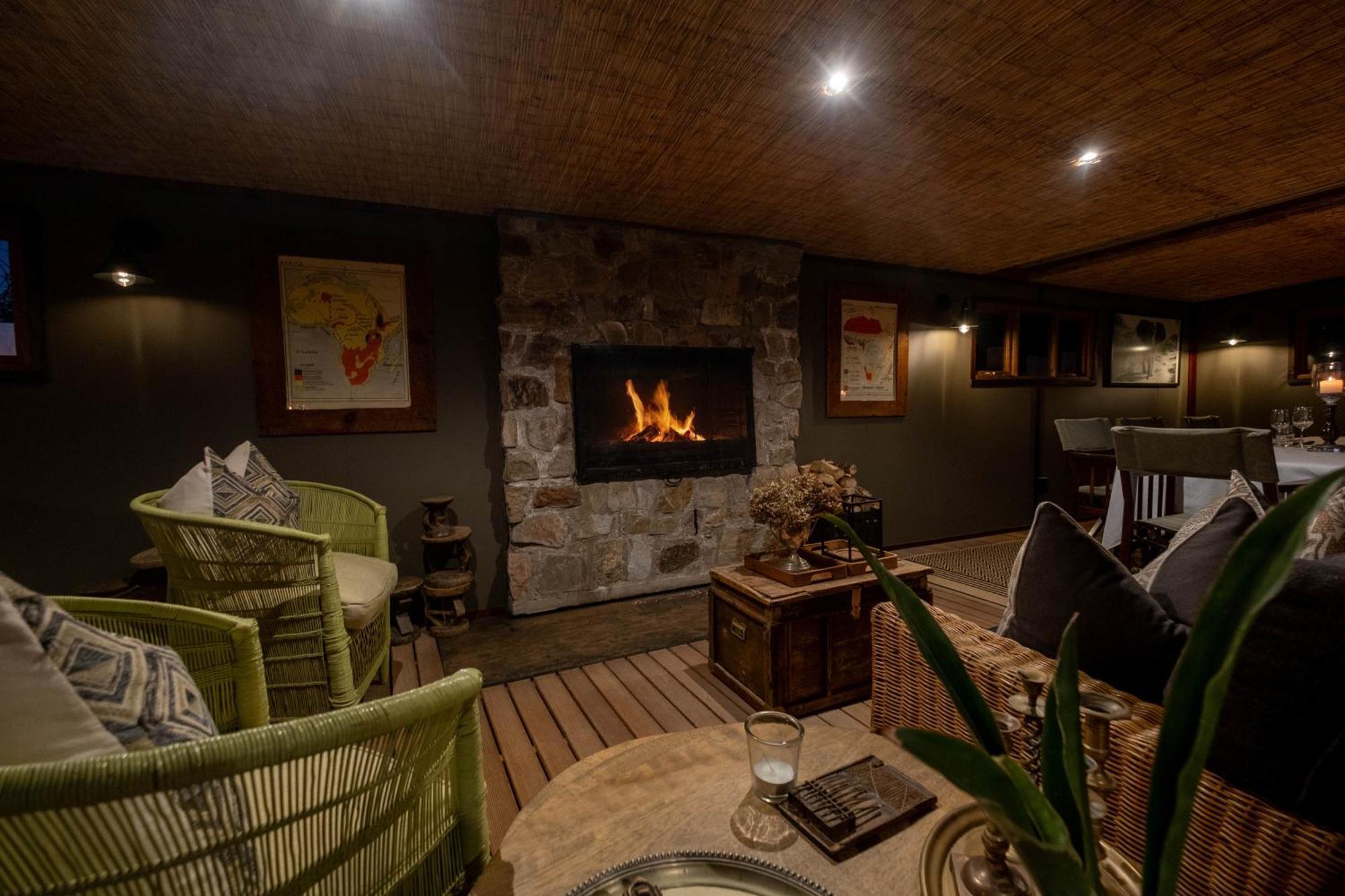 Hillsnek Safari Camp - Reserva de Amakhala Exterior foto