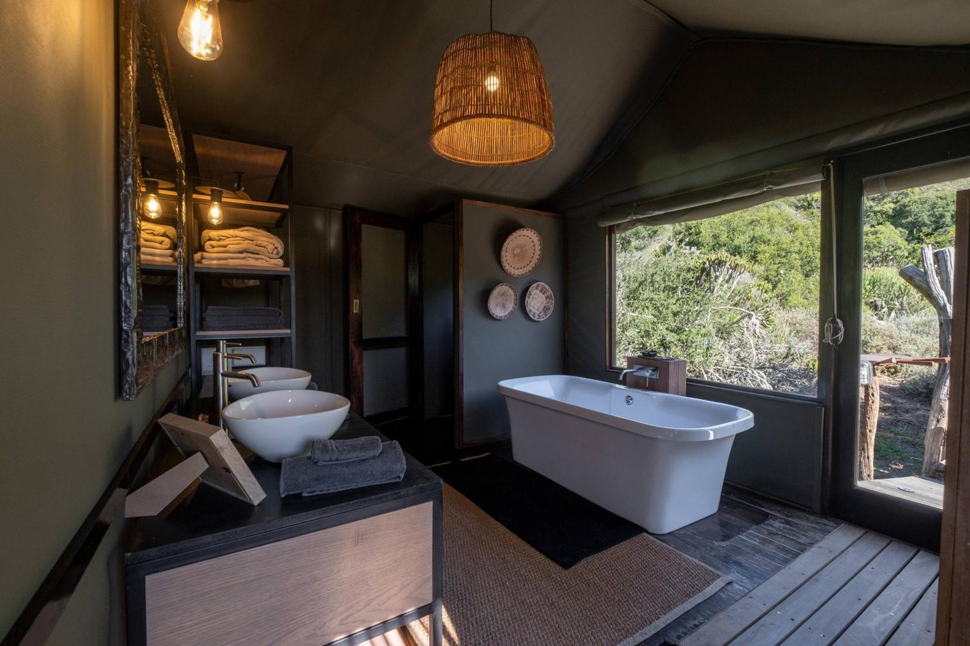 Hillsnek Safari Camp - Reserva de Amakhala Exterior foto