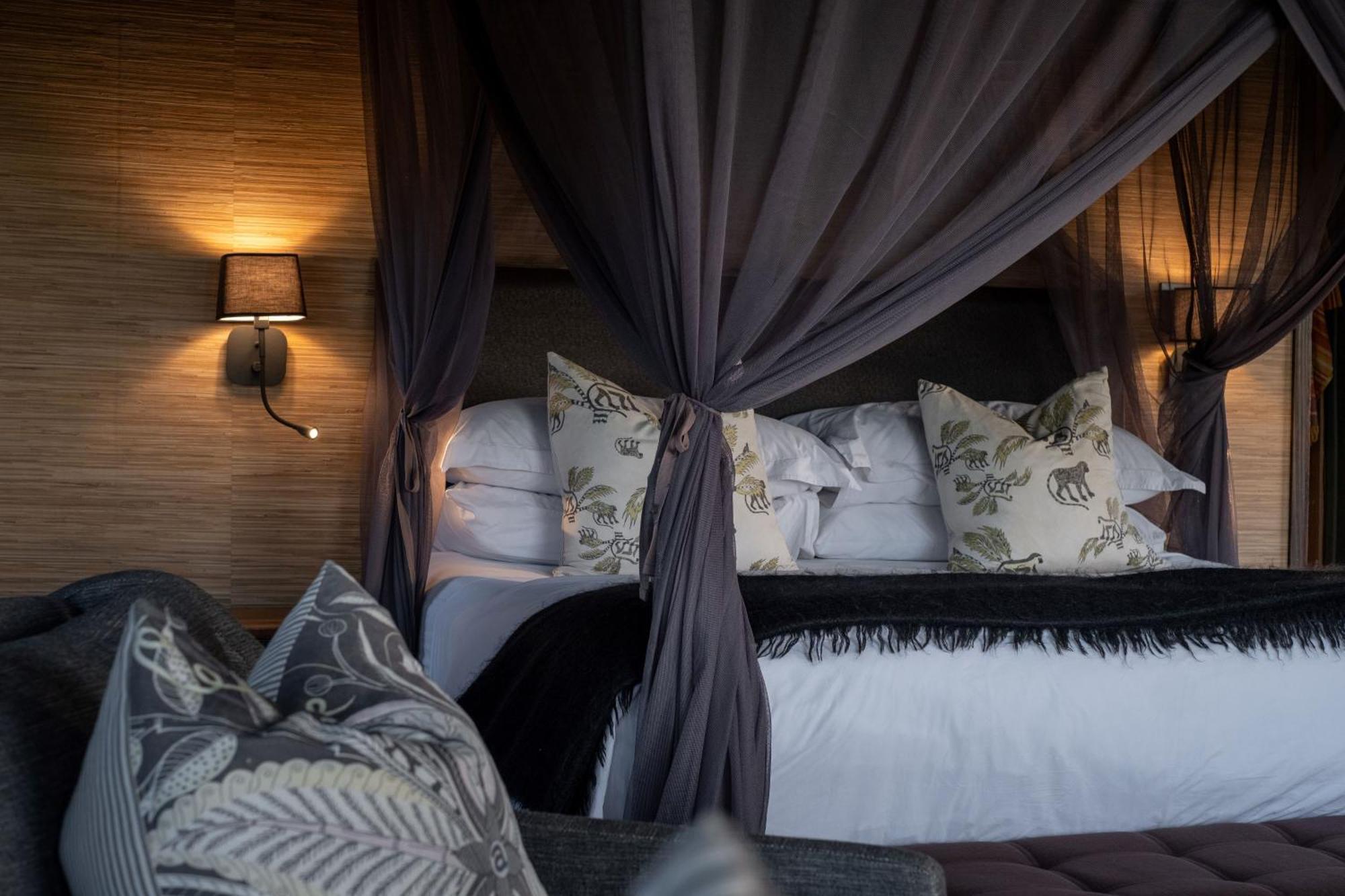 Hillsnek Safari Camp - Reserva de Amakhala Exterior foto