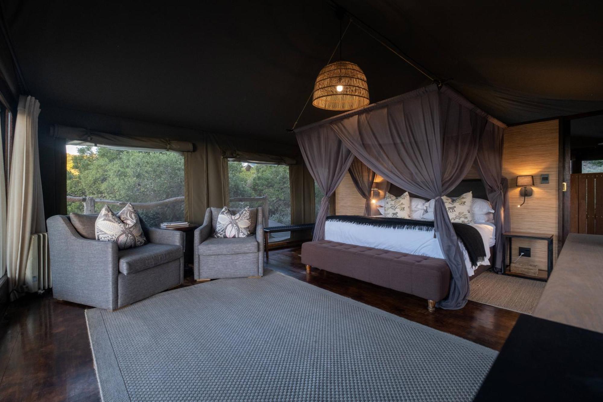 Hillsnek Safari Camp - Reserva de Amakhala Exterior foto